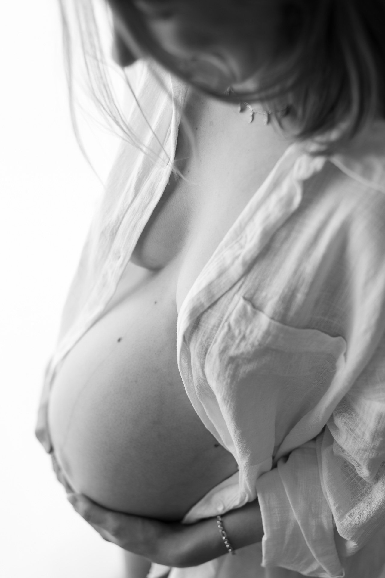 Femme enceinte home studio