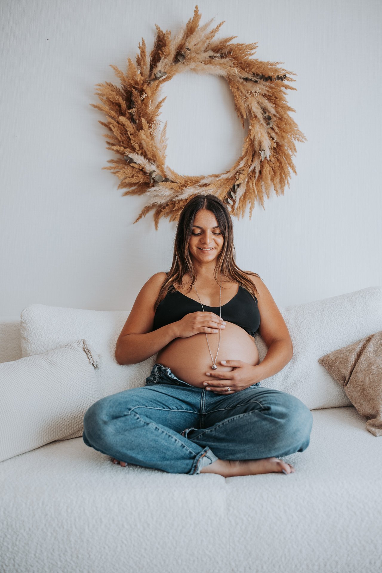 Femme enceinte home studio